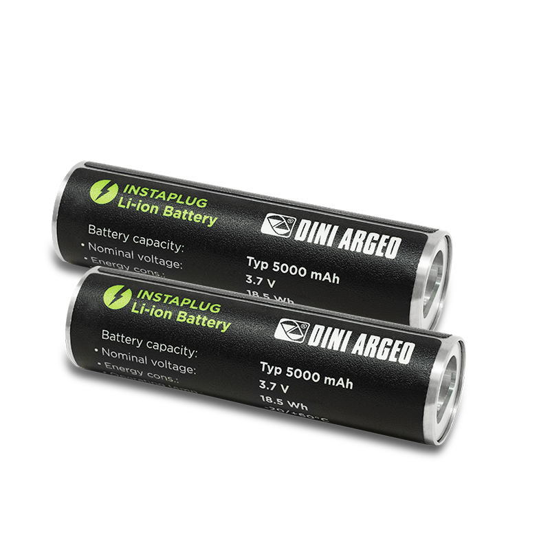 Bild von Kit mit Lithium-Batterien und Instaplug-Technologie